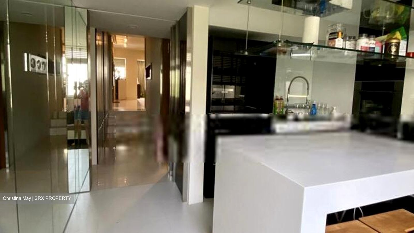 Pine Grove (D21), Condominium #409098141